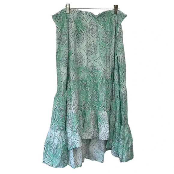 LC Lauren Conrad Dresses & Skirts - LC Lauren Conrad‎ Skirt 1X Green Geometric Hi-Low Tiered Smocked Waist New